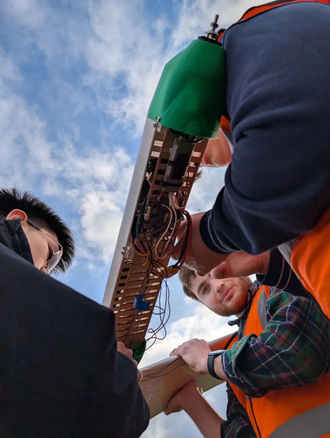 ICAV SPI students fitting the aircraft nose and checking the assembly on test day
